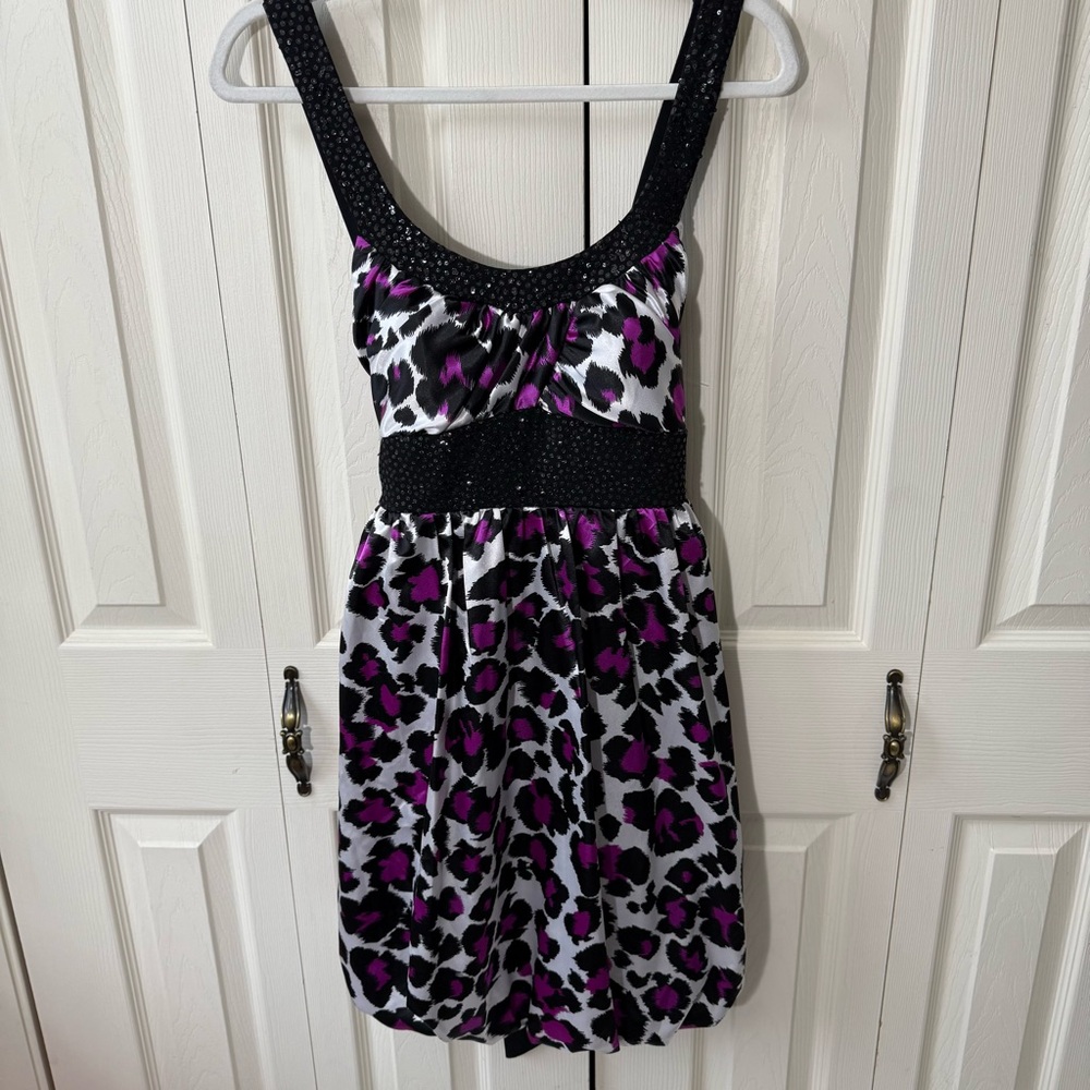 City Triangles Satin Purple Animal Print Sequins Lined Dress Women’s size 9